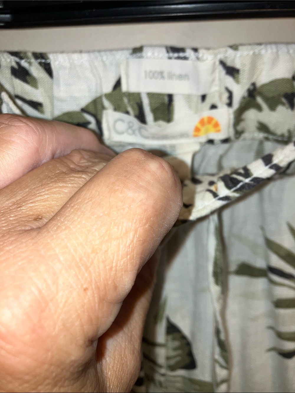 C.C White & Green & Black Tropical Print Linen Bermuda Shorts 2X - Picture 2 of 3